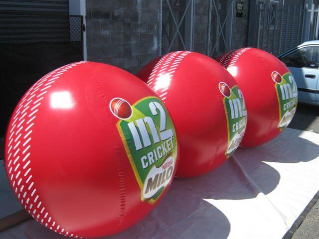 cricket-balls-inflatable