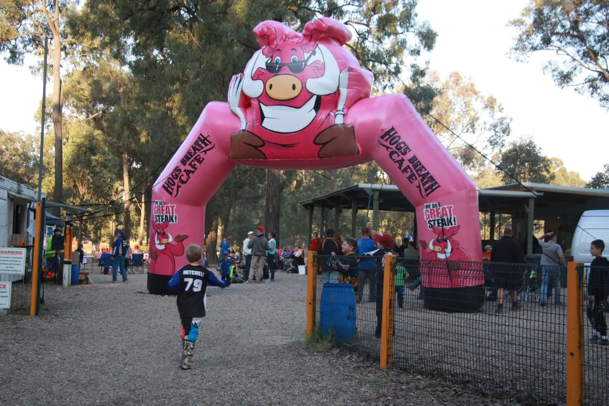 sports-event-custom-shape-arch