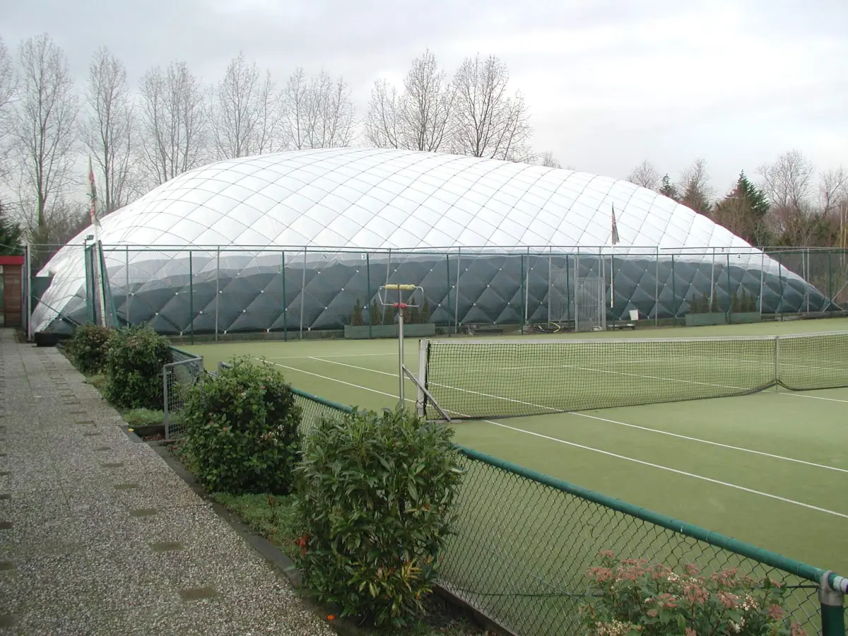 giant-inflatable-workshop-structure