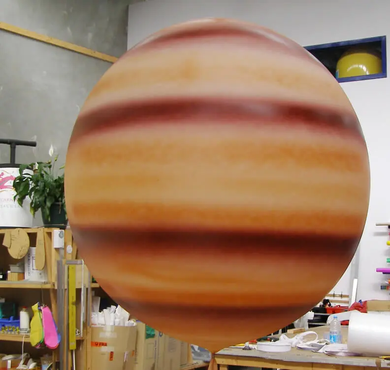 planet-inflatable