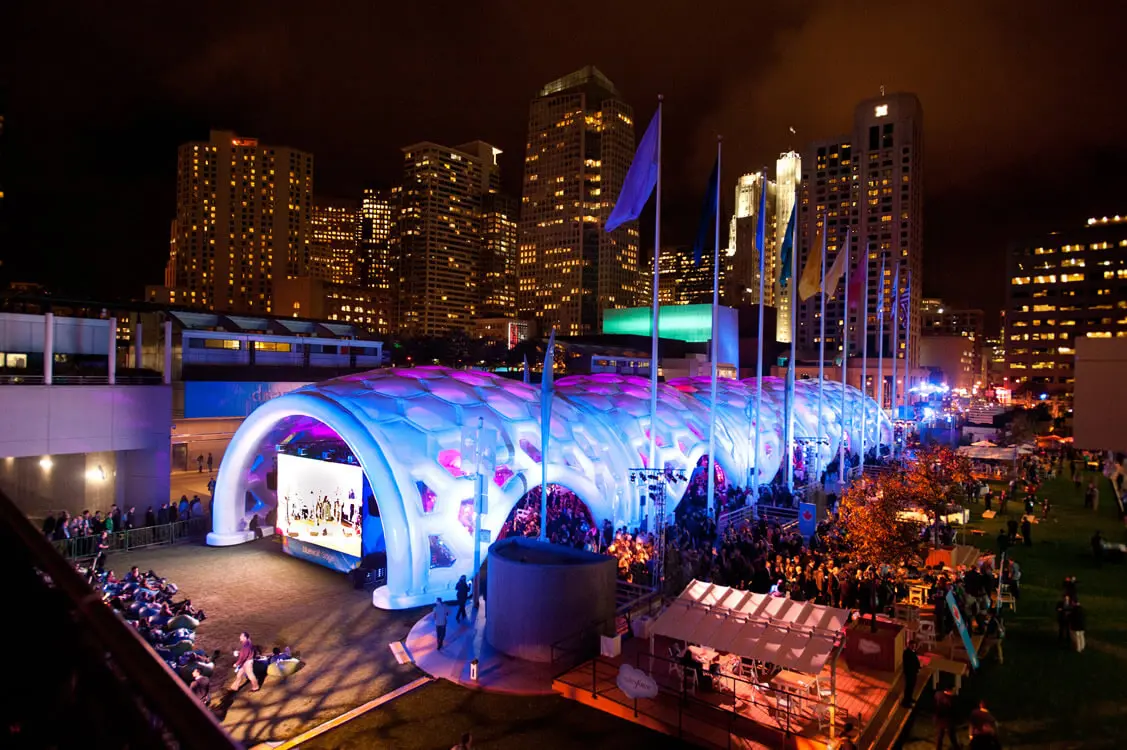 giant-event-inflatable