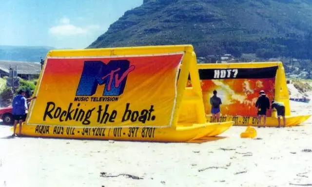 beach-inflatable-billboard
