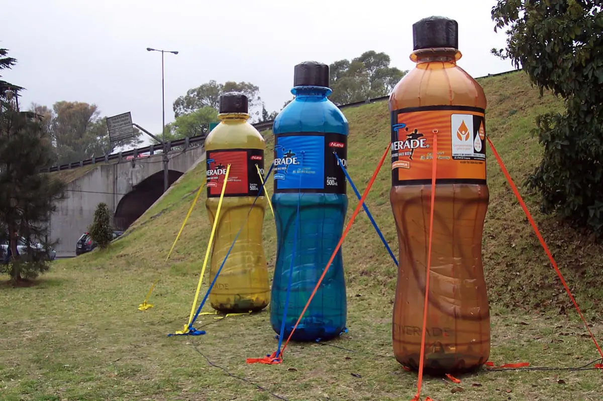 branding-bottle-inflatable