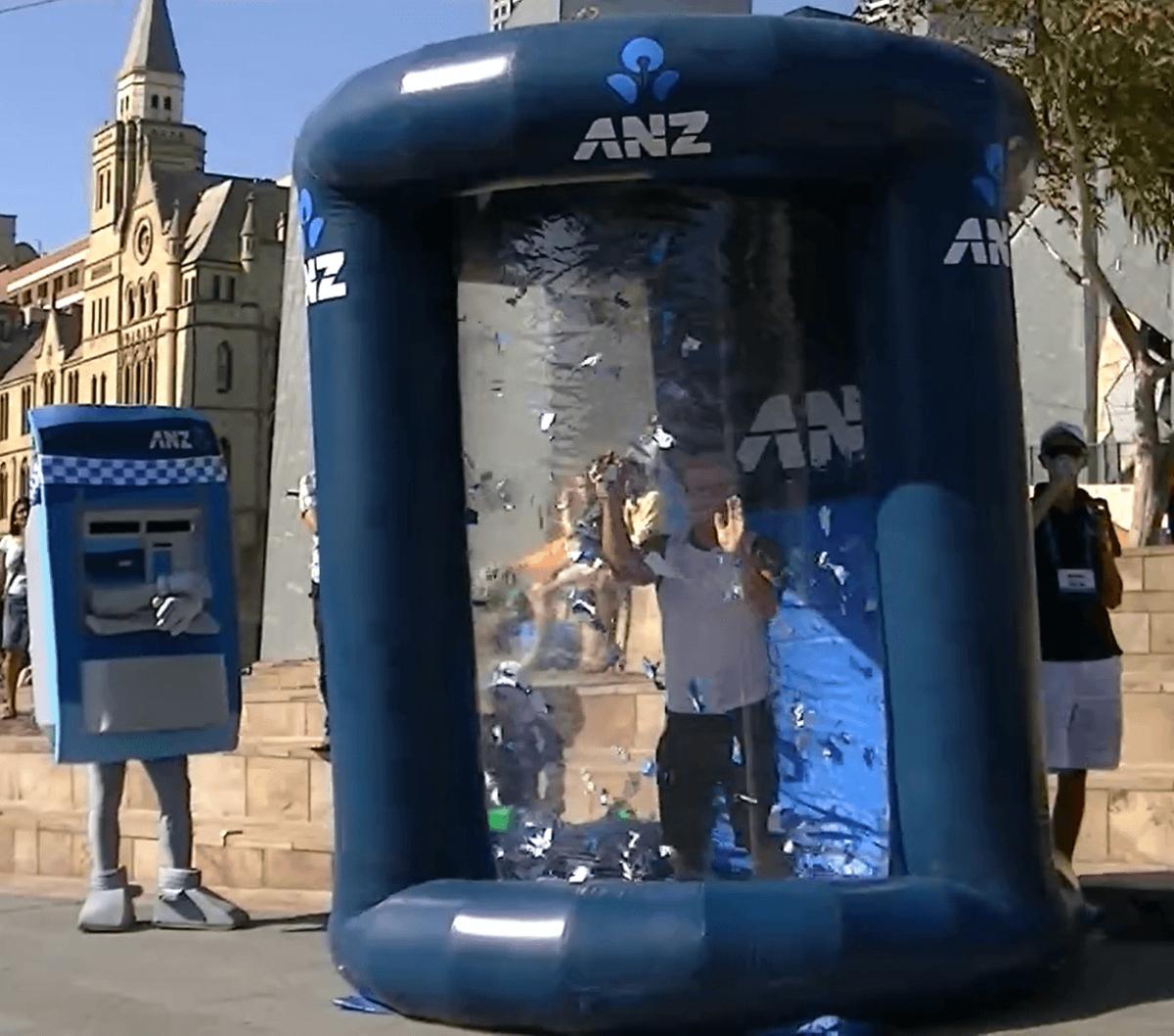 cash-machine-inflatable