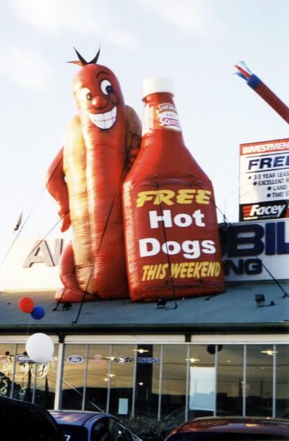 Hot-dog-offer-inflatable